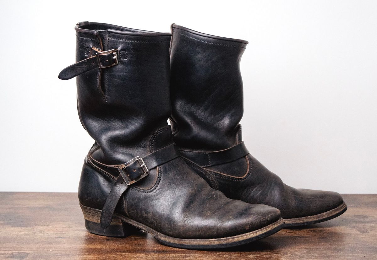 Photo by ermoyce on January 19, 2026 of the Attractions BILTBUCK Engineer Boots in Black Italian Horsebutt.