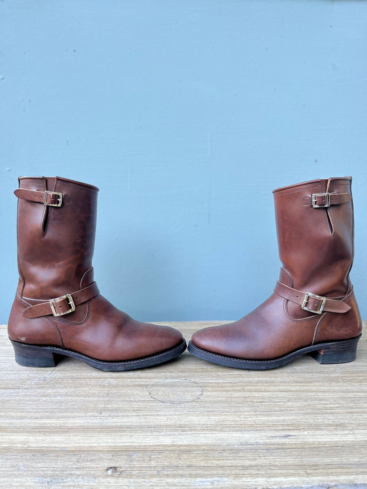 Photo by ermoyce on October 2, 2022 of the Attractions BILTBUCK Engineer Boots in Brown Italian Horsebutt.