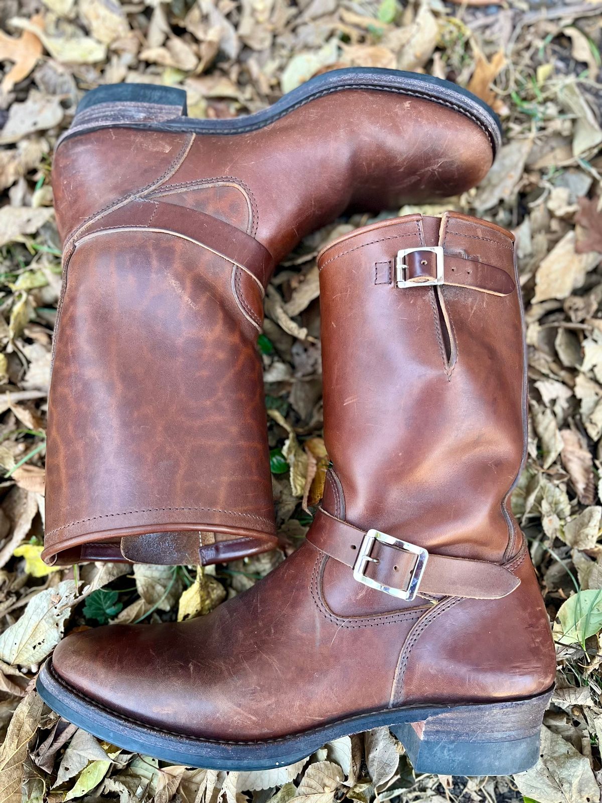 Photo by ermoyce on November 2, 2022 of the Attractions BILTBUCK Engineer Boots in Brown Italian Horsebutt.