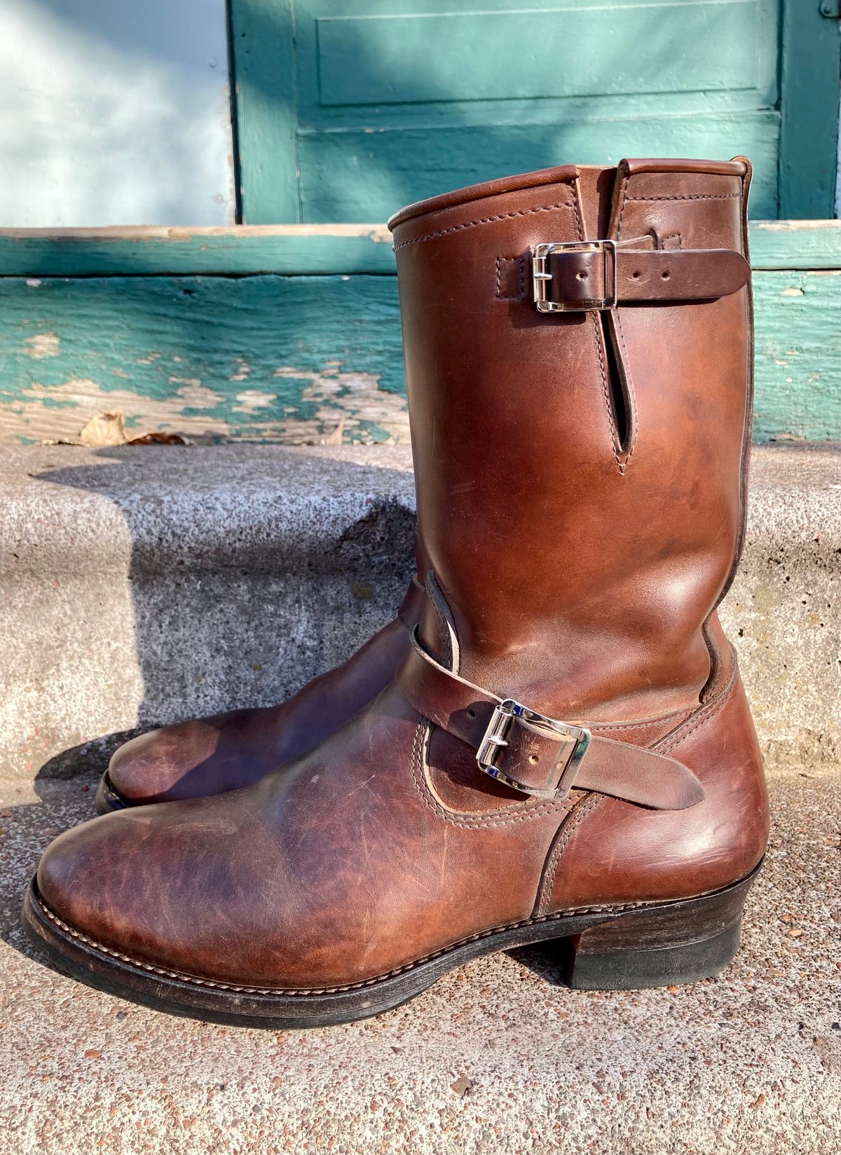 Photo by ermoyce on December 5, 2022 of the Attractions BILTBUCK Engineer Boots in Brown Italian Horsebutt.
