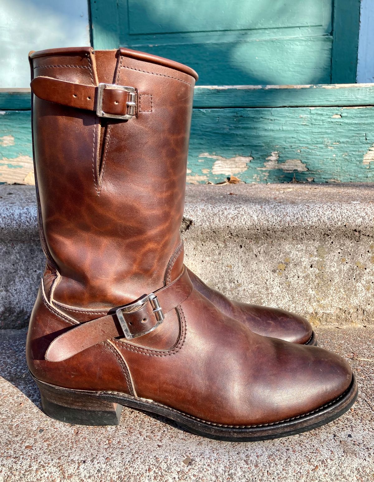 Photo by ermoyce on December 5, 2022 of the Attractions BILTBUCK Engineer Boots in Brown Italian Horsebutt.