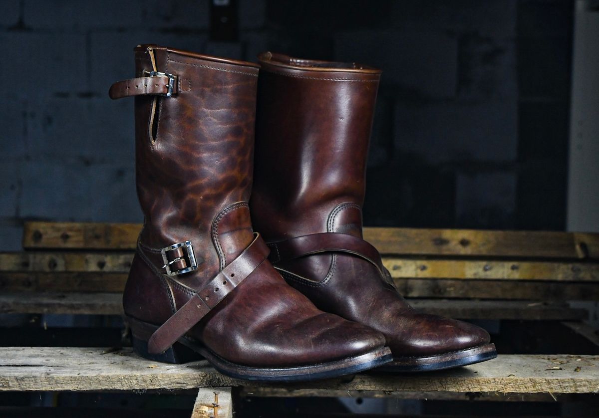 Photo by ermoyce on January 19, 2023 of the Attractions BILTBUCK Engineer Boots in Brown Italian Horsebutt.