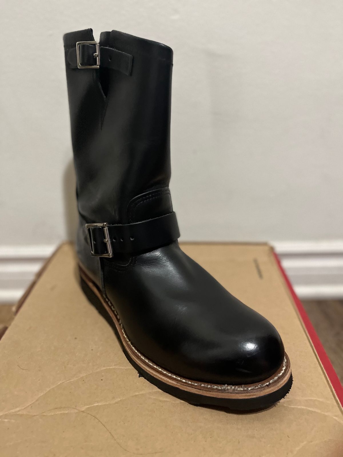 Photo by aldrhelios on October 3, 2022 of the Red Wing Unlisted Model in Horween Black Chromexcel.