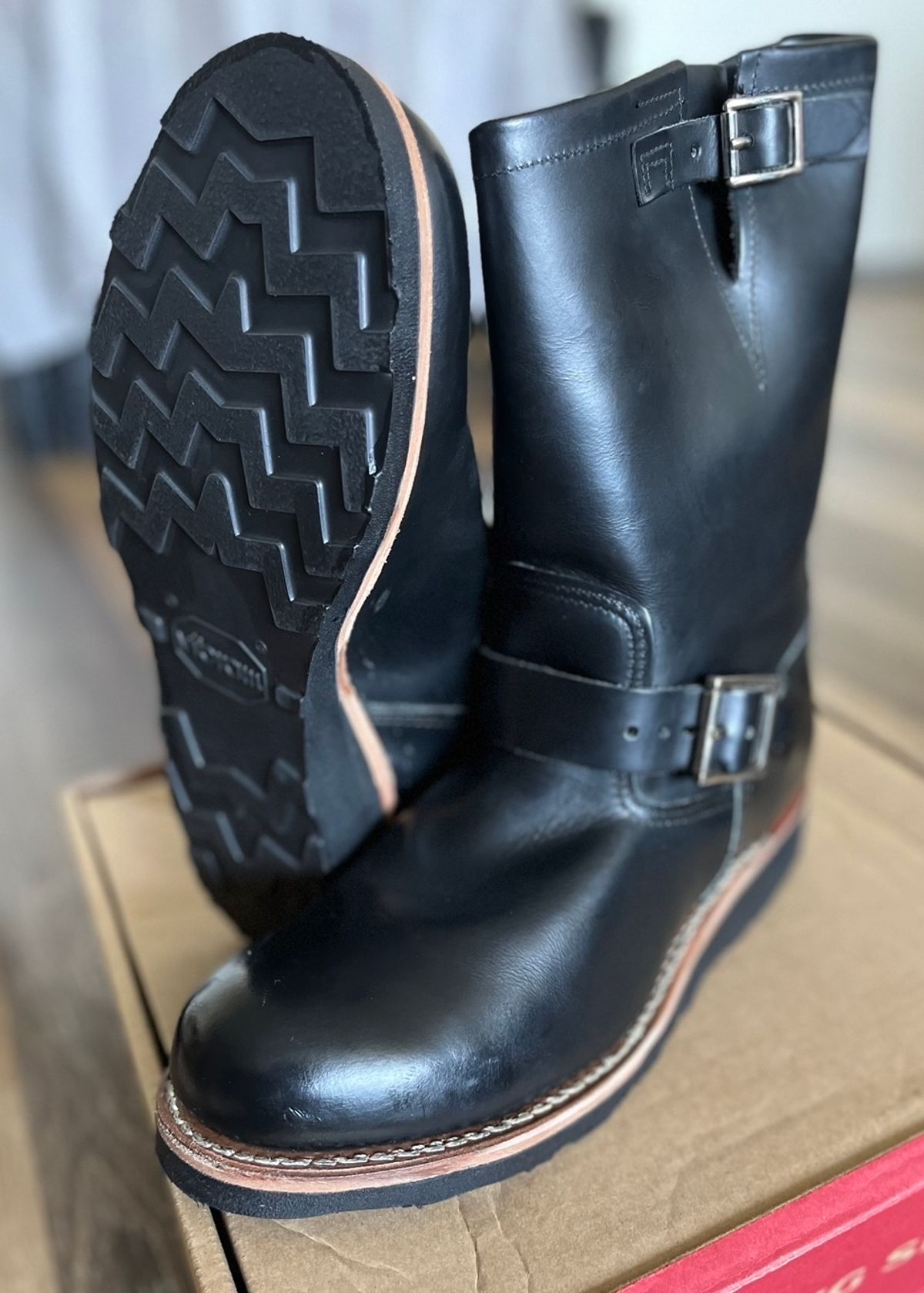 Photo by aldrhelios on October 3, 2022 of the Red Wing Unlisted Model in Horween Black Chromexcel.