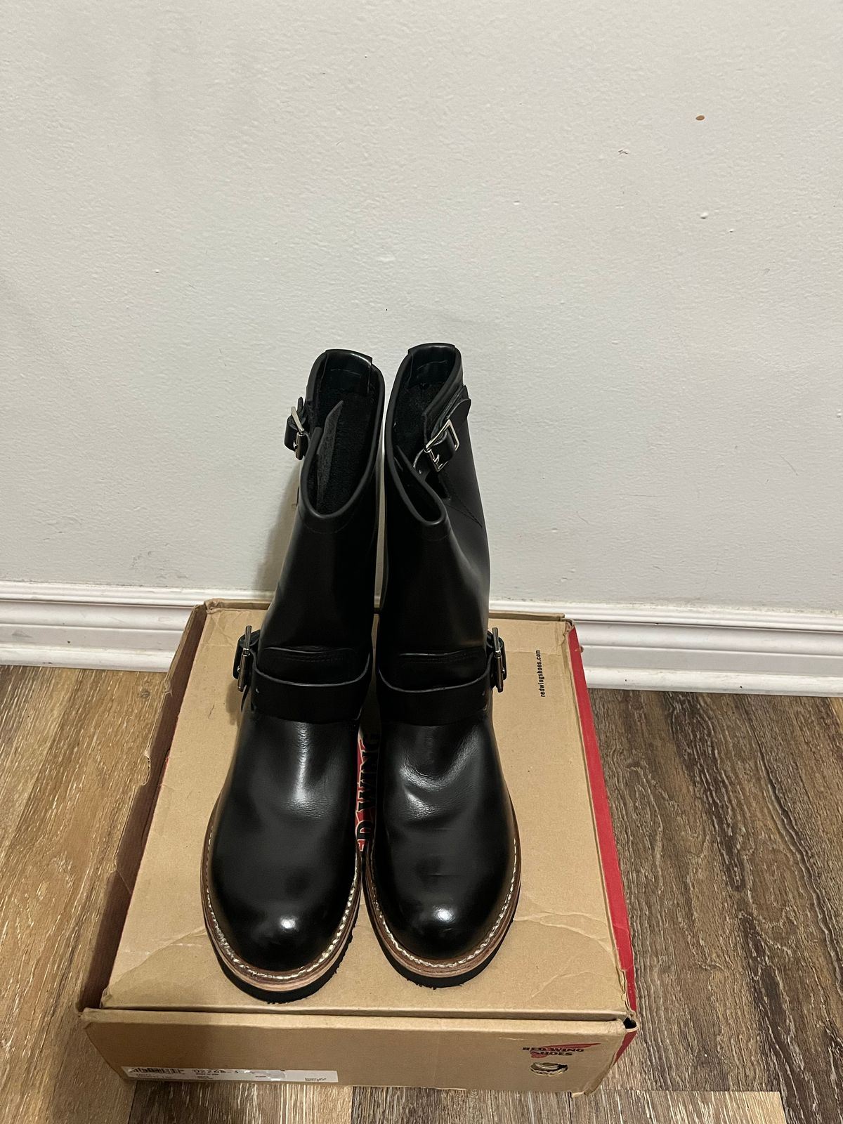 Photo by aldrhelios on October 3, 2022 of the Red Wing Unlisted Model in Horween Black Chromexcel.