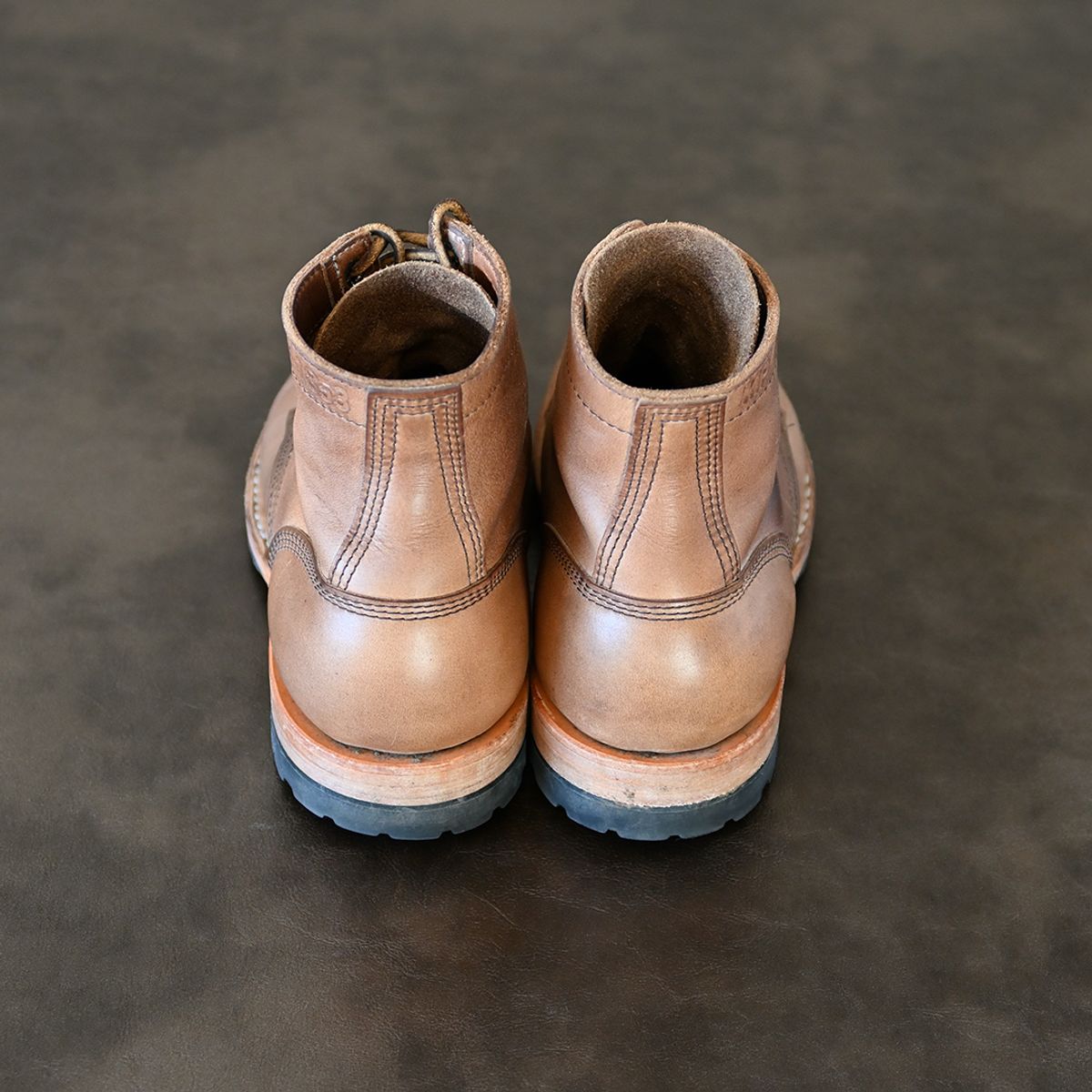 Photo by vasuki_design on January 3, 2024 of the White's MP-Sherman Plain Toe in Horween Natural Chromexcel.
