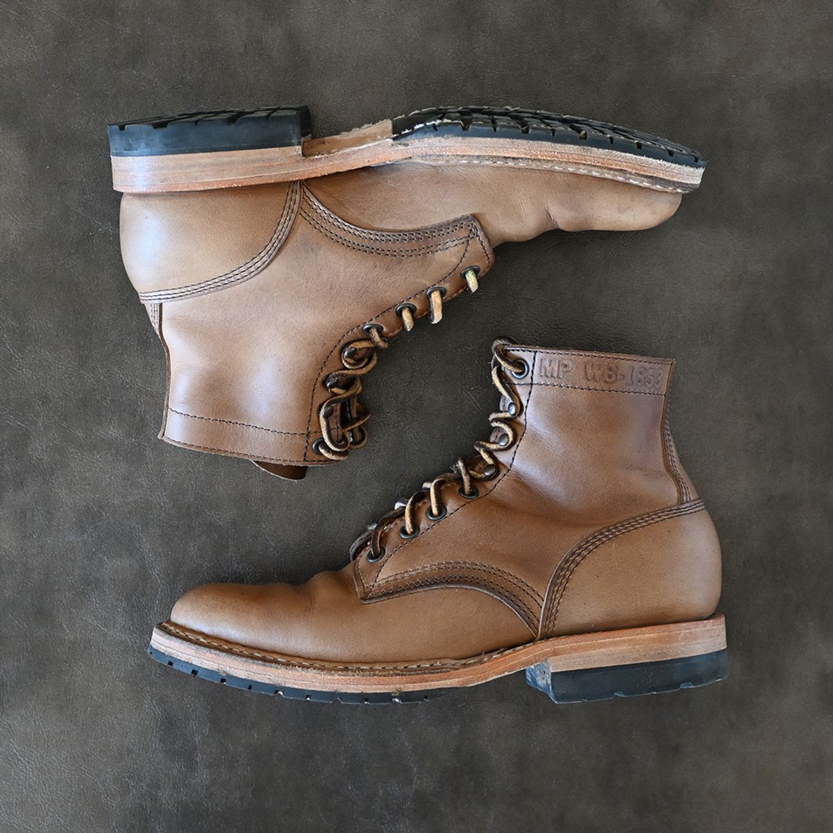 Photo by vasuki_design on January 3, 2024 of the White's MP-Sherman Plain Toe in Horween Natural Chromexcel.
