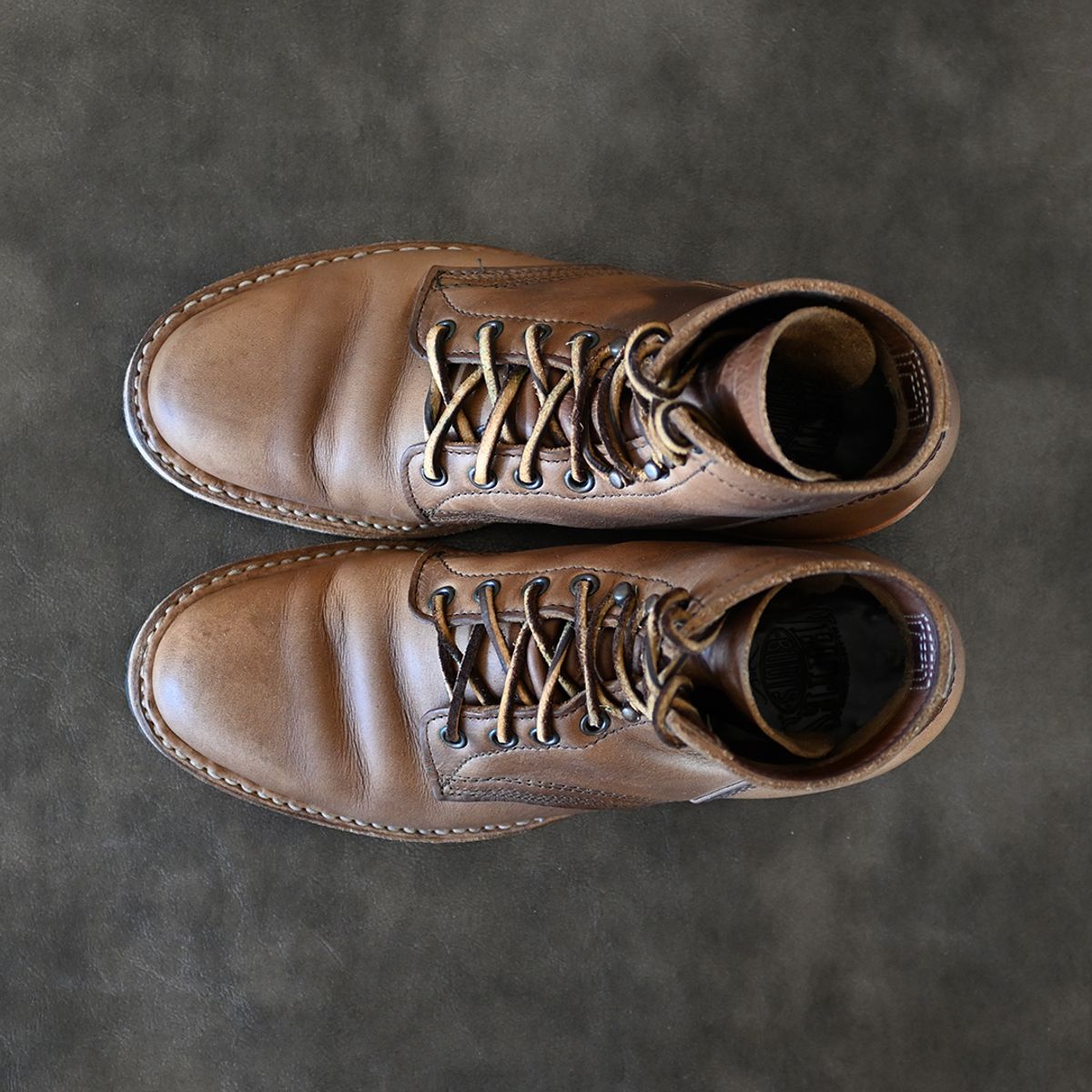 Photo by vasuki_design on January 3, 2024 of the White's MP-Sherman Plain Toe in Horween Natural Chromexcel.