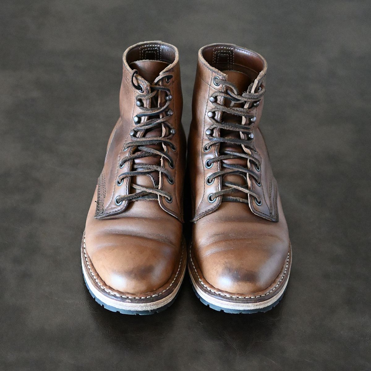 Photo by vasuki_design on February 1, 2024 of the White's MP-Sherman Plain Toe in Horween Natural Chromexcel.