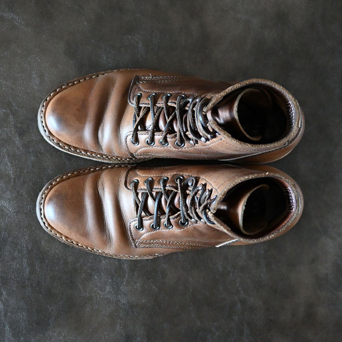 Photo by vasuki_design on March 1, 2024 of the White's MP-Sherman Plain Toe in Horween Natural Chromexcel.