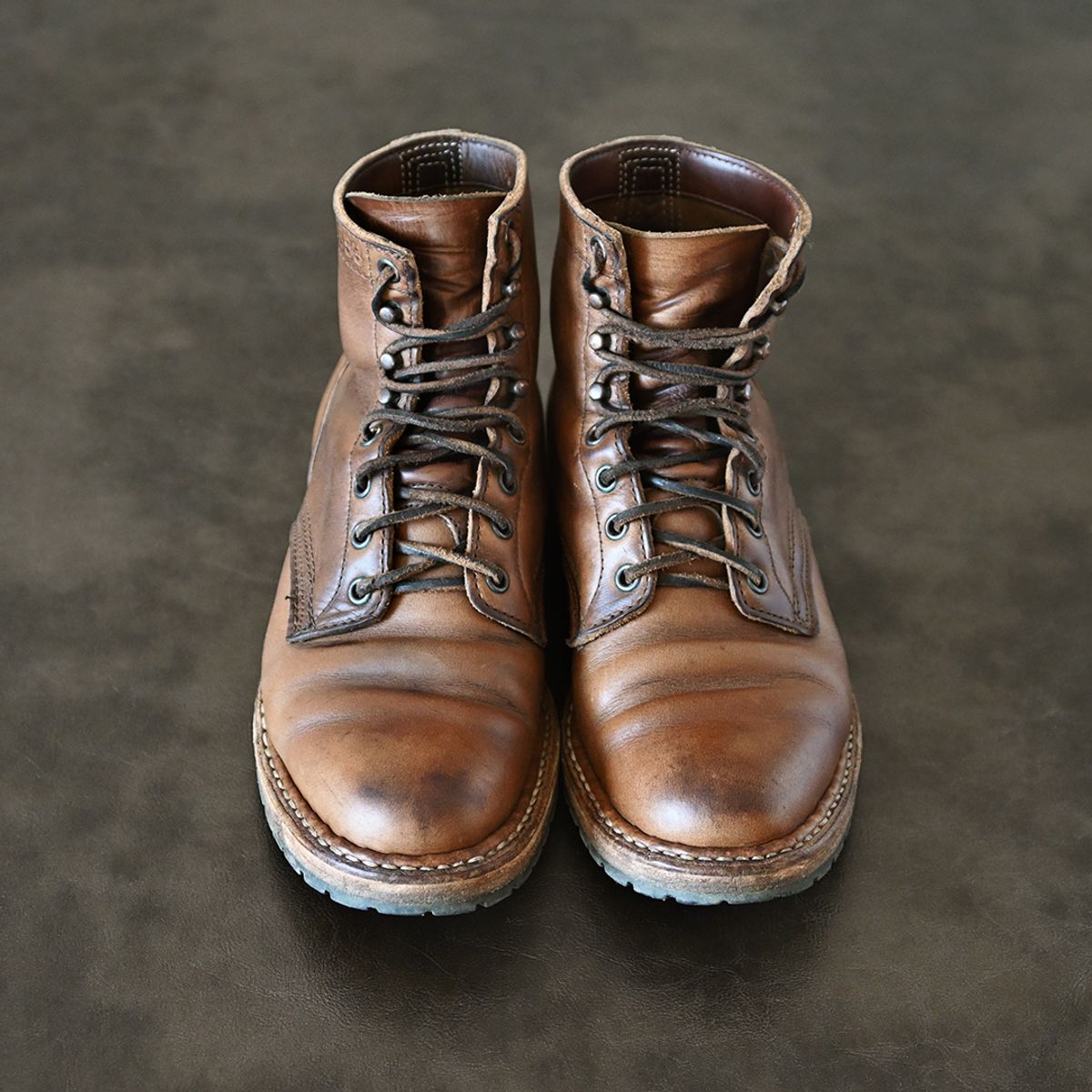 Photo by vasuki_design on April 1, 2024 of the White's MP-Sherman Plain Toe in Horween Natural Chromexcel.