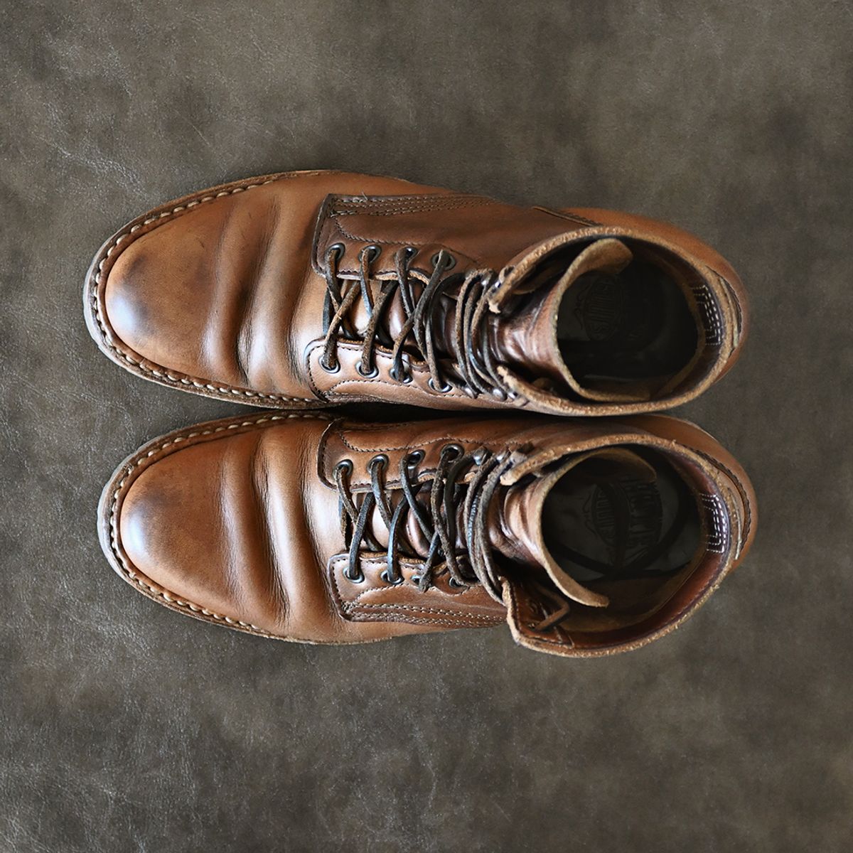 Photo by vasuki_design on April 1, 2024 of the White's MP-Sherman Plain Toe in Horween Natural Chromexcel.
