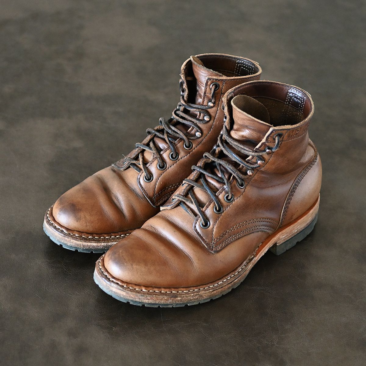 Photo by vasuki_design on March 31, 2024 of the White's MP-Sherman Plain Toe in Horween Natural Chromexcel.