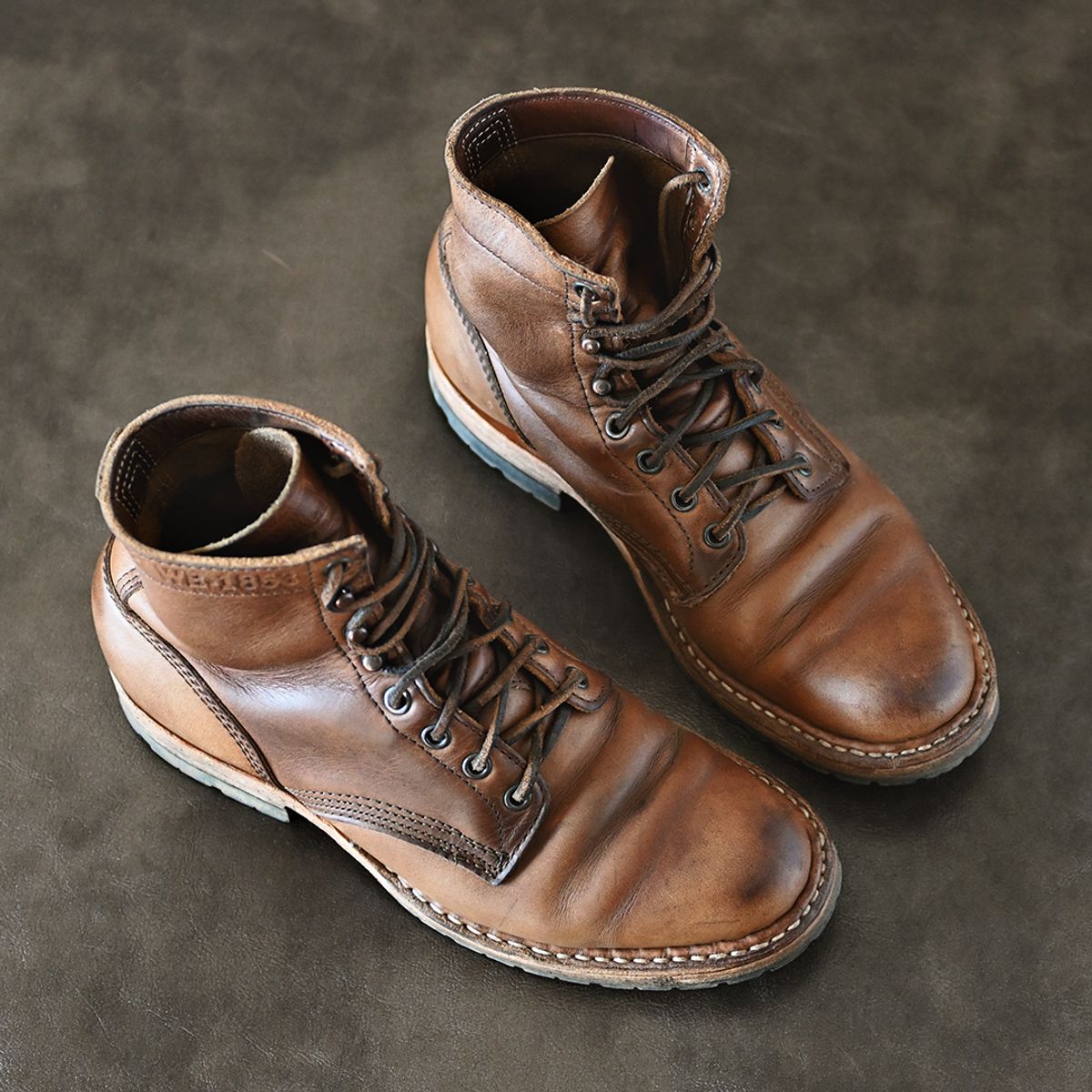 Photo by vasuki_design on March 31, 2024 of the White's MP-Sherman Plain Toe in Horween Natural Chromexcel.