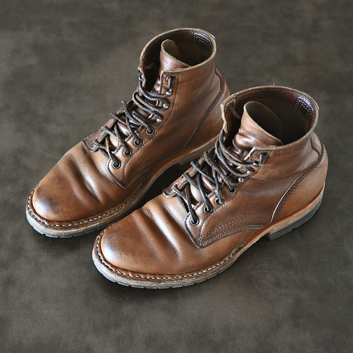 Photo by vasuki_design on March 31, 2024 of the White's MP-Sherman Plain Toe in Horween Natural Chromexcel.