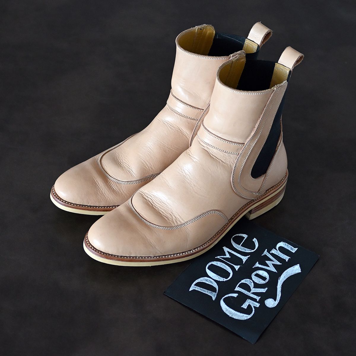 Photo by vasuki_design on November 3, 2023 of the Fortis Boots La Royale in Cisarua Indonesian Natural Vegtan.