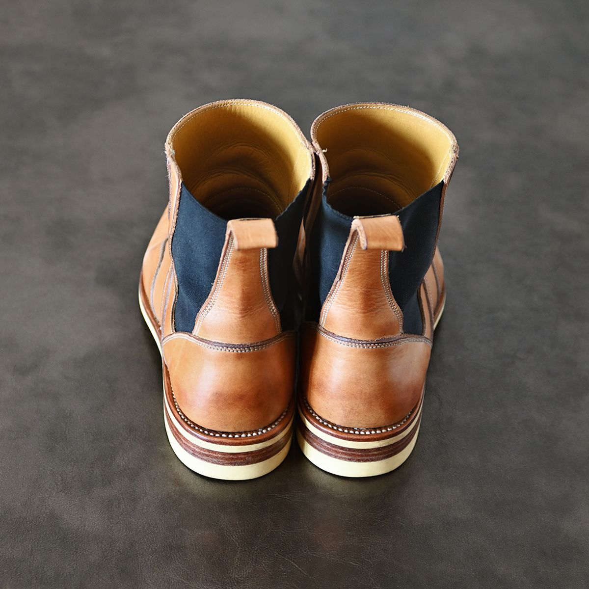 Photo by vasuki_design on April 1, 2024 of the Fortis Boots La Royale in Cisarua Indonesian Natural Vegtan.