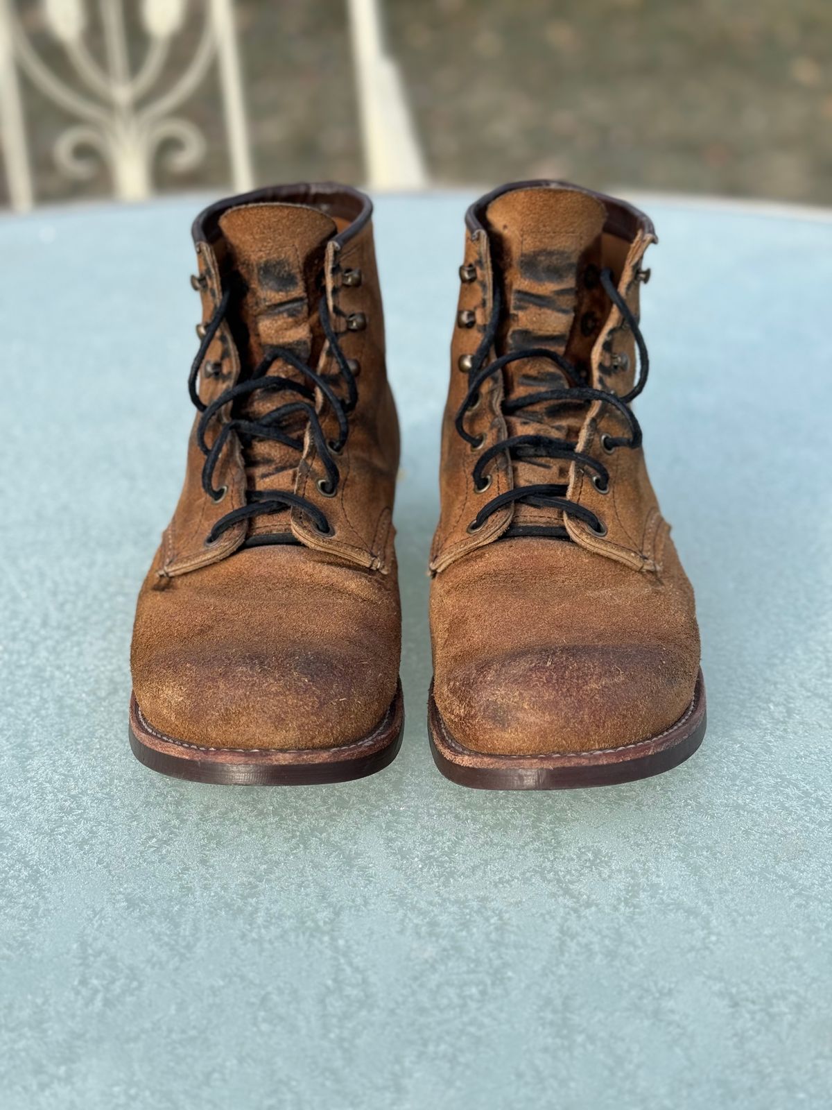 Photo by nasnurse on December 1, 2023 of the Red Wing Blacksmith in S.B. Foot Hawthorne Muleskinner.