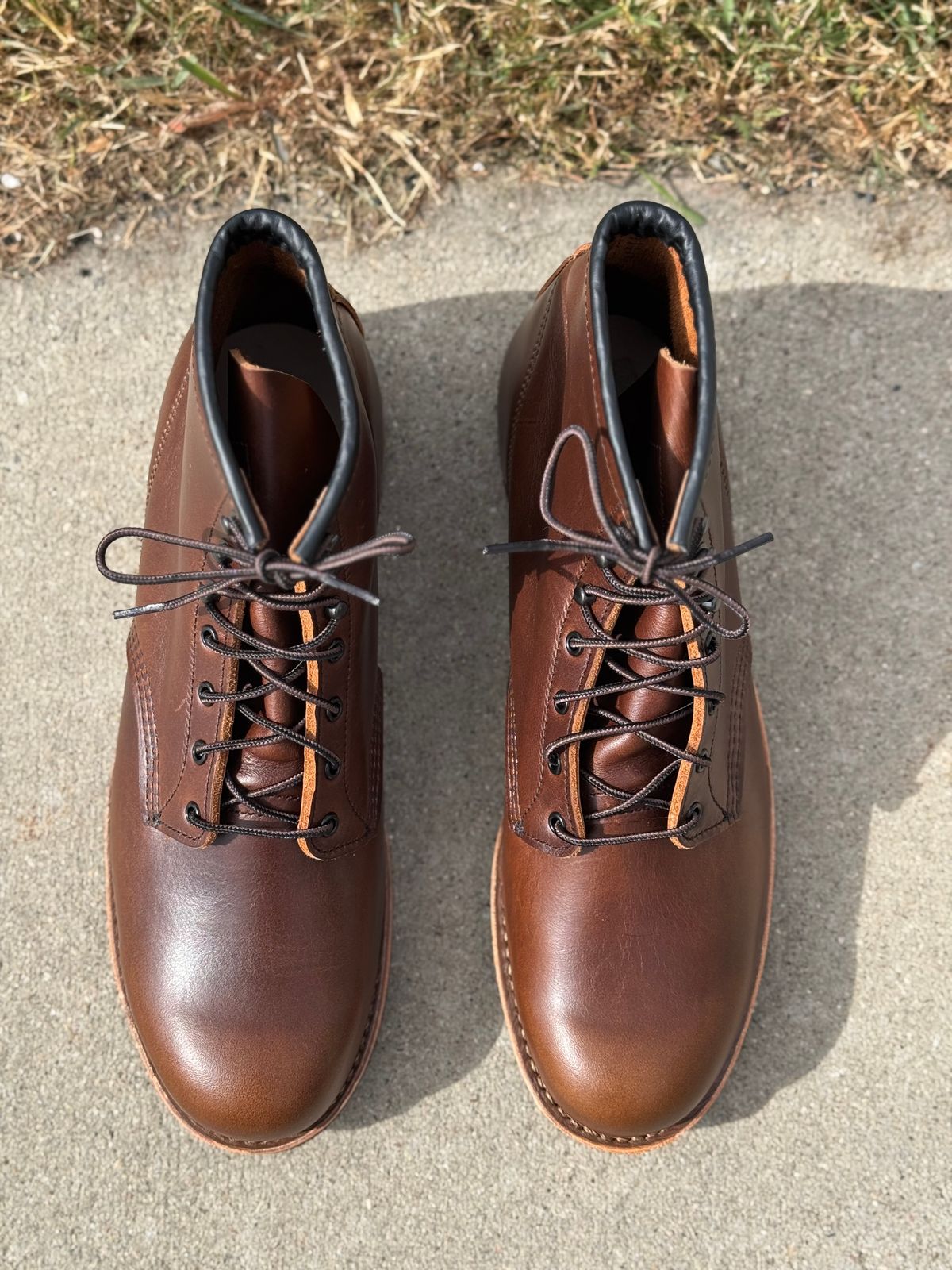 Photo by nasnurse on October 13, 2024 of the Red Wing Beckman in S.B. Foot Cigar Excalibur.
