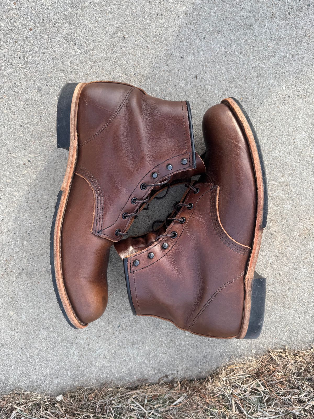 Photo by nasnurse on January 4, 2025 of the Red Wing Beckman in S.B. Foot Cigar Excalibur.