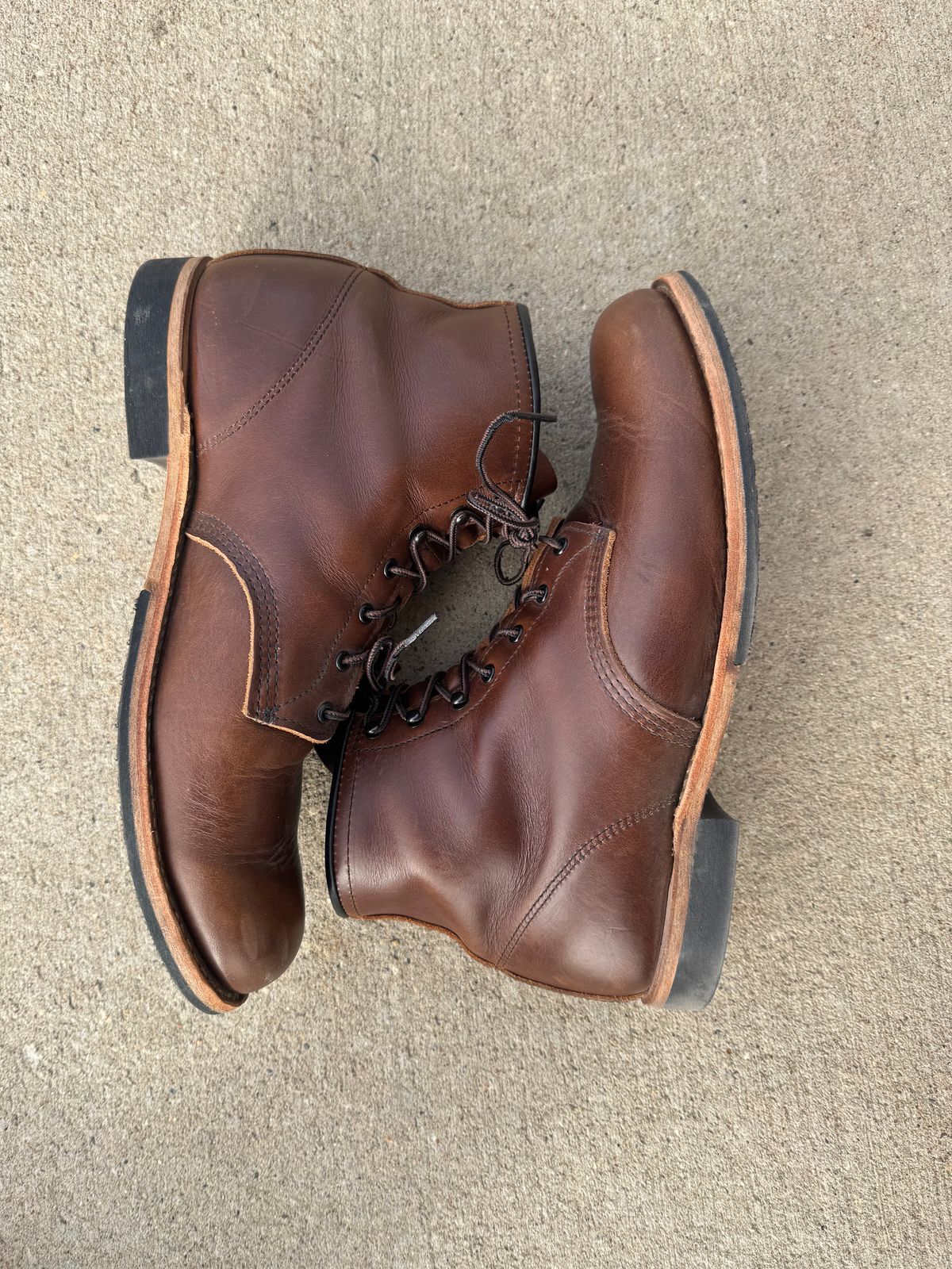 Photo by nasnurse on February 5, 2025 of the Red Wing Beckman in S.B. Foot Cigar Excalibur.