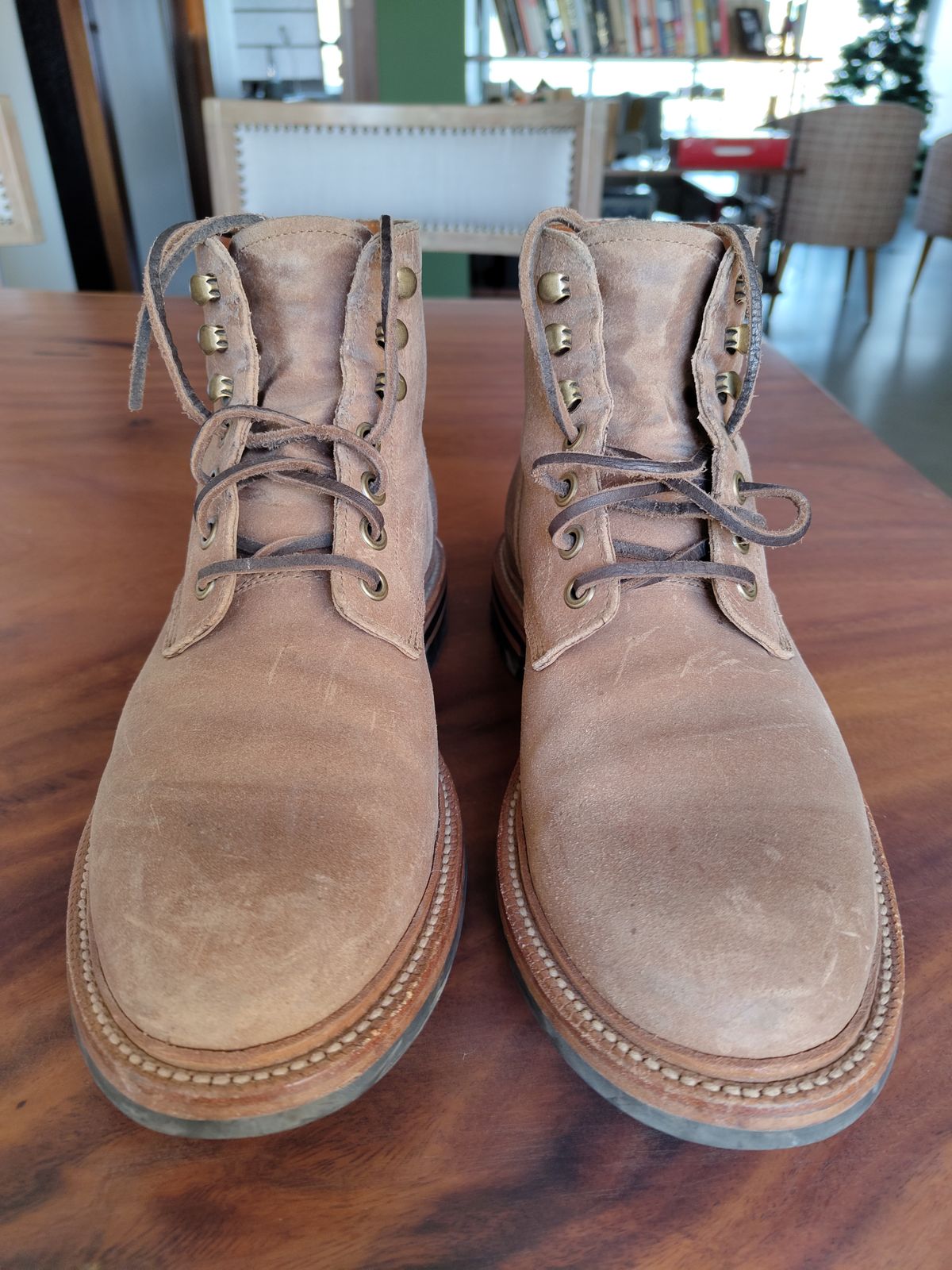 Photo by agogo on January 1, 2023 of the Grant Stone Diesel Boot in C.F. Stead Natural Waxy Commander Suede.
