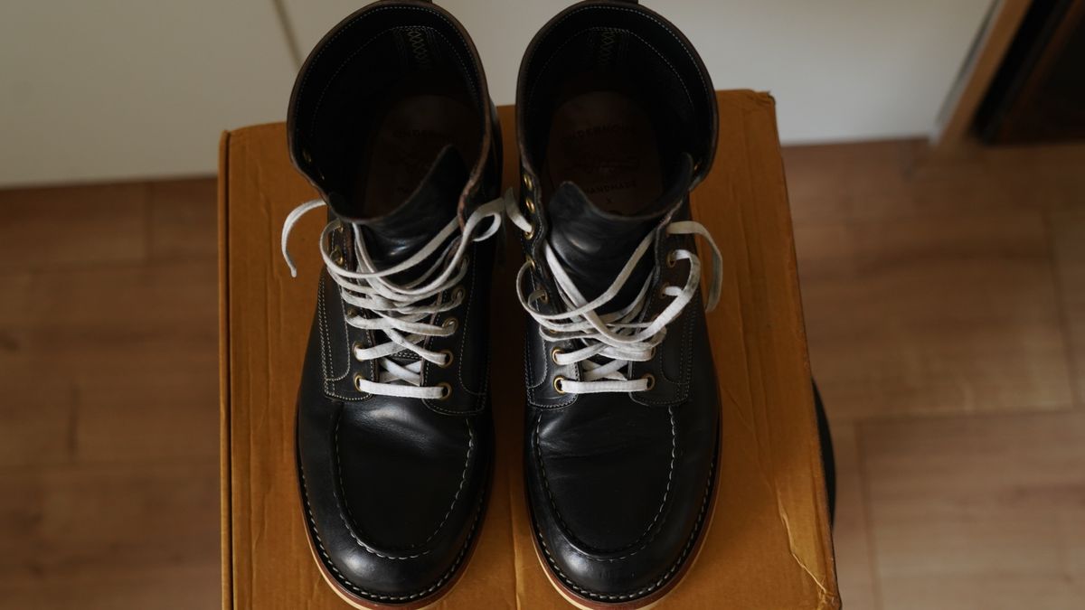 Photo by agogo on February 5, 2024 of the Onderhoud MC01 Moc Toe Boot in Wickett & Craig Black Traditional Harness.