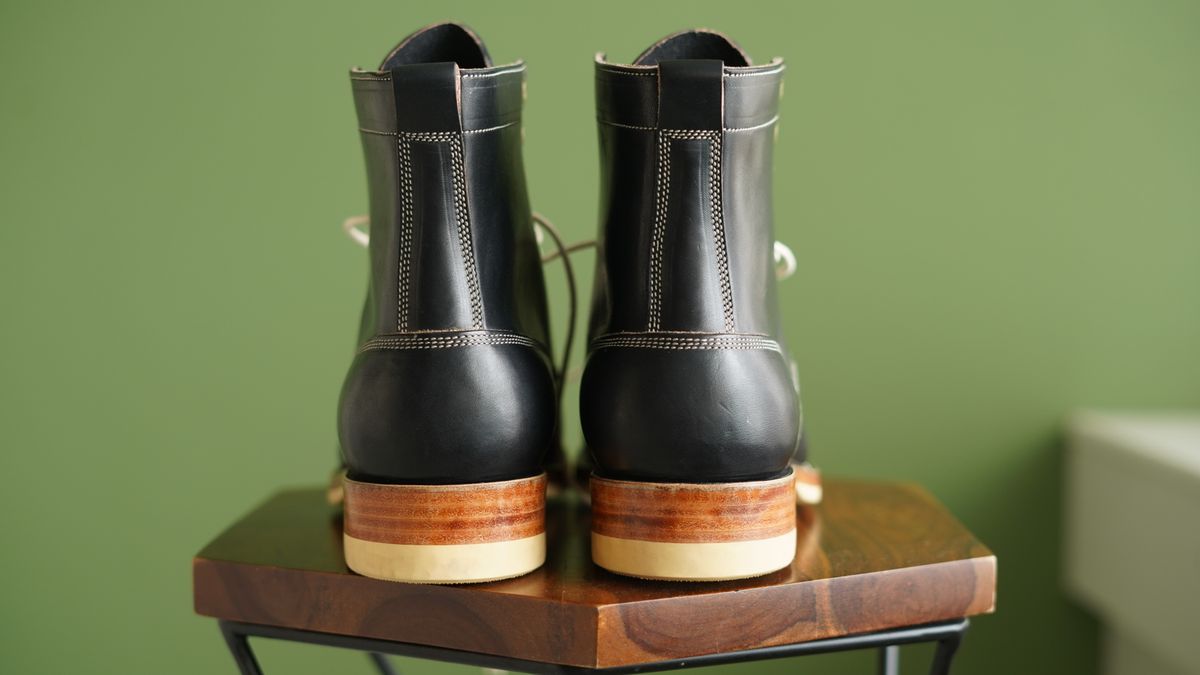 Photo by agogo on October 1, 2023 of the Onderhoud MC01 Moc Toe Boot in Wickett & Craig Black Traditional Harness.