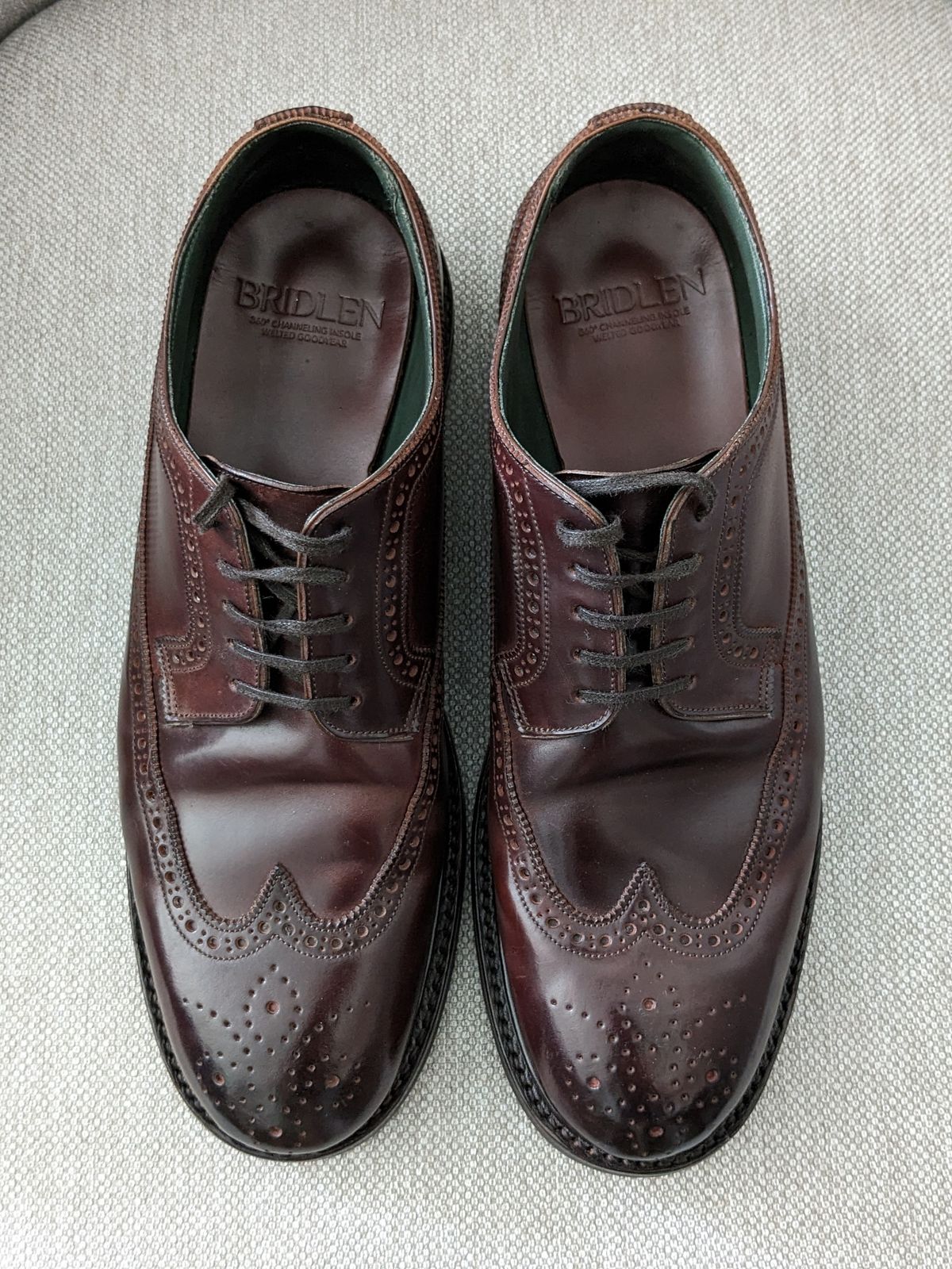 Photo by thereluctantshoemaker on February 2, 2023 of the Bridlen Unlisted Model in Unlisted Leather.