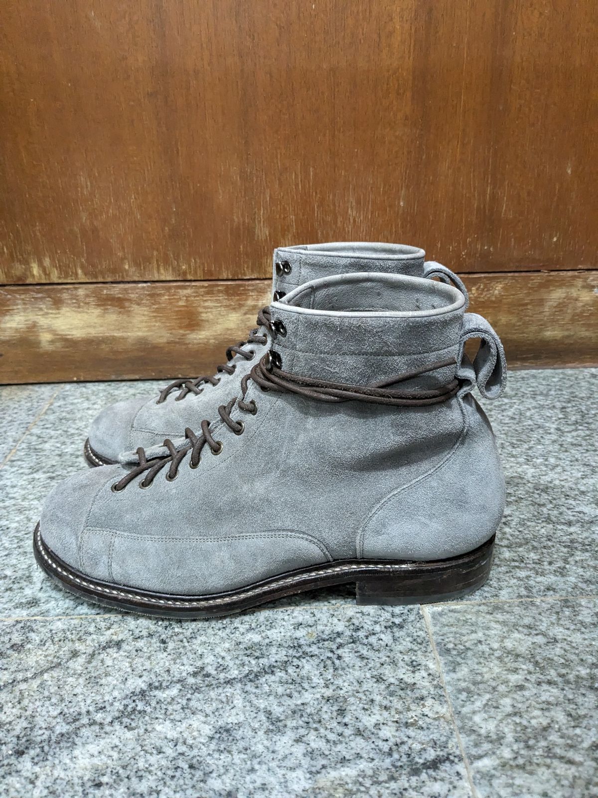 Photo by thereluctantshoemaker on February 5, 2024 of the Bridlen Monkey Boot in C.F. Stead Baltic Kudu Reverse.