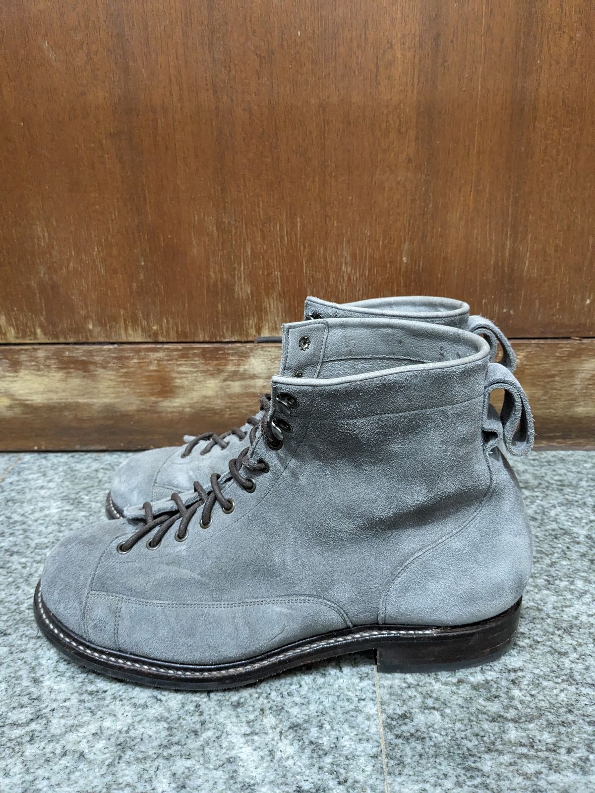 Photo by thereluctantshoemaker on April 4, 2024 of the Bridlen Monkey Boot in C.F. Stead Baltic Kudu Reverse.