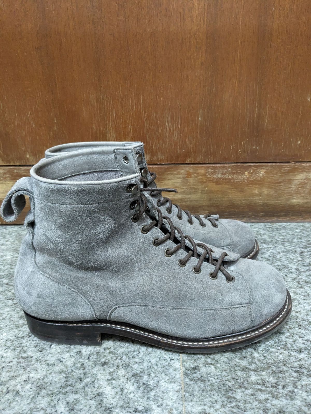 Photo by thereluctantshoemaker on April 4, 2024 of the Bridlen Monkey Boot in C.F. Stead Baltic Kudu Reverse.