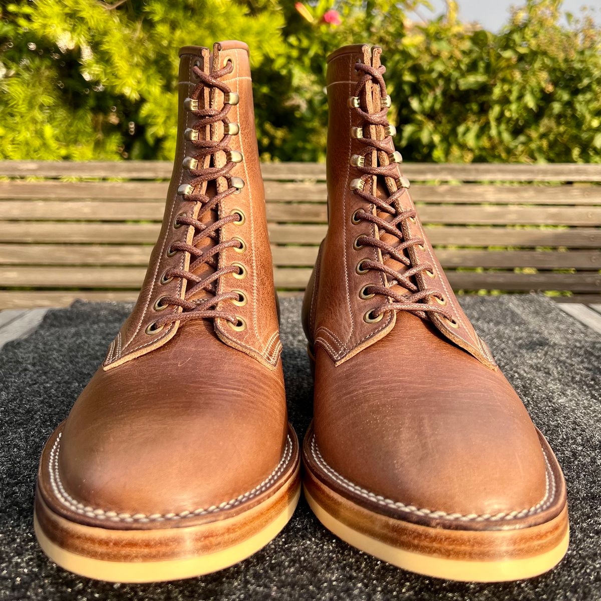 Photo by motrix on November 8, 2022 of the Onderhoud SVC02 Packer Boot in Horween Natural Chromexcel.