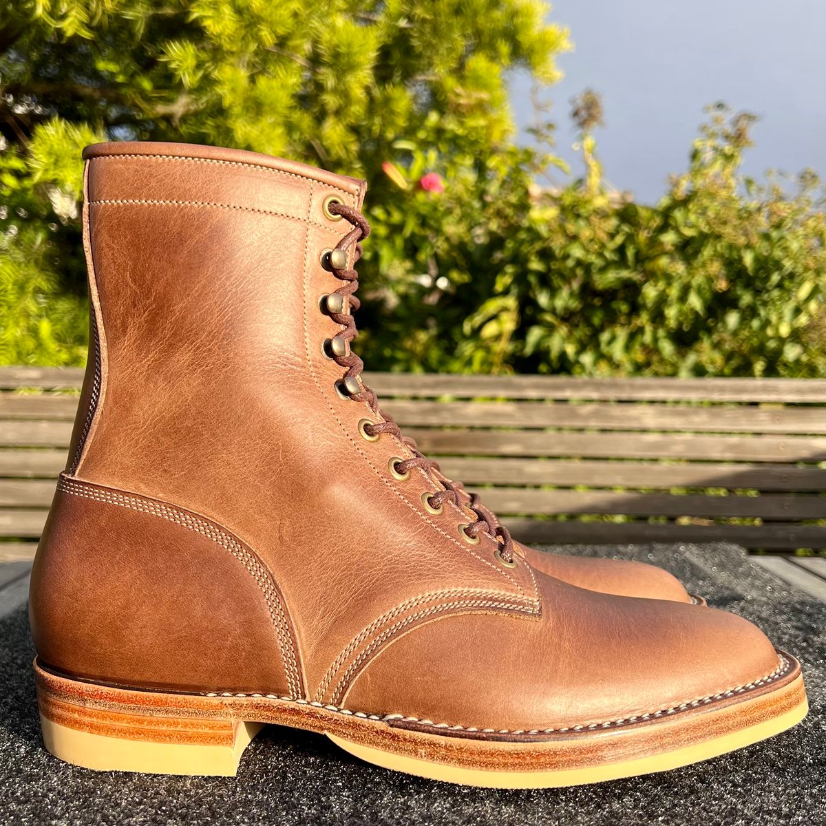 Photo by motrix on November 8, 2022 of the Onderhoud SVC02 Packer Boot in Horween Natural Chromexcel.