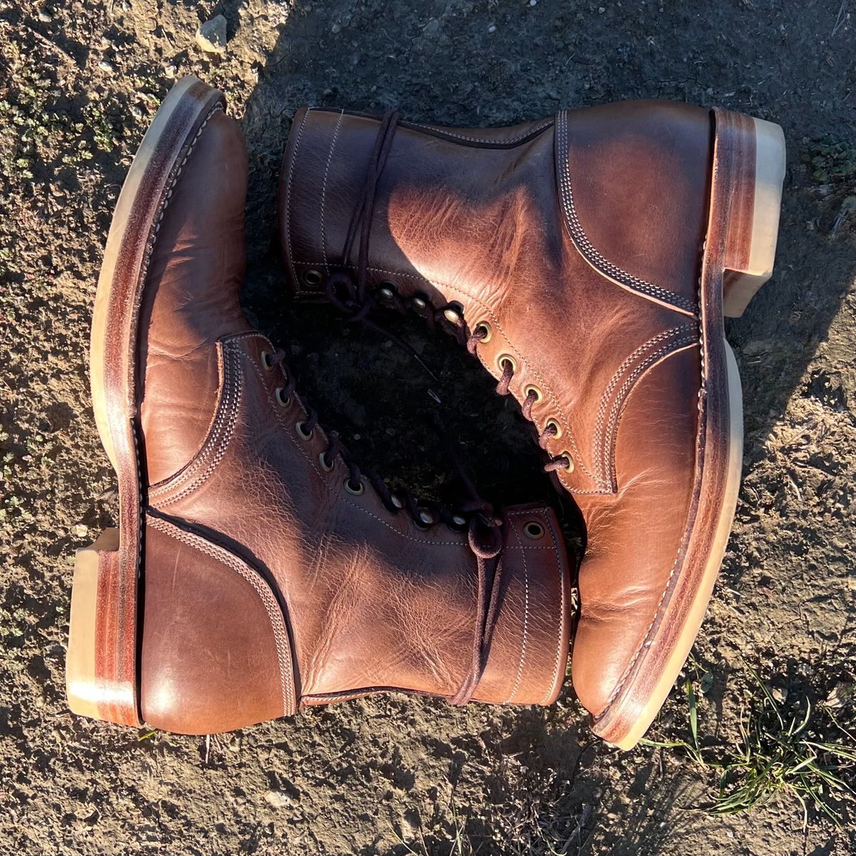 Photo by motrix on December 5, 2022 of the Onderhoud SVC02 Packer Boot in Horween Natural Chromexcel.