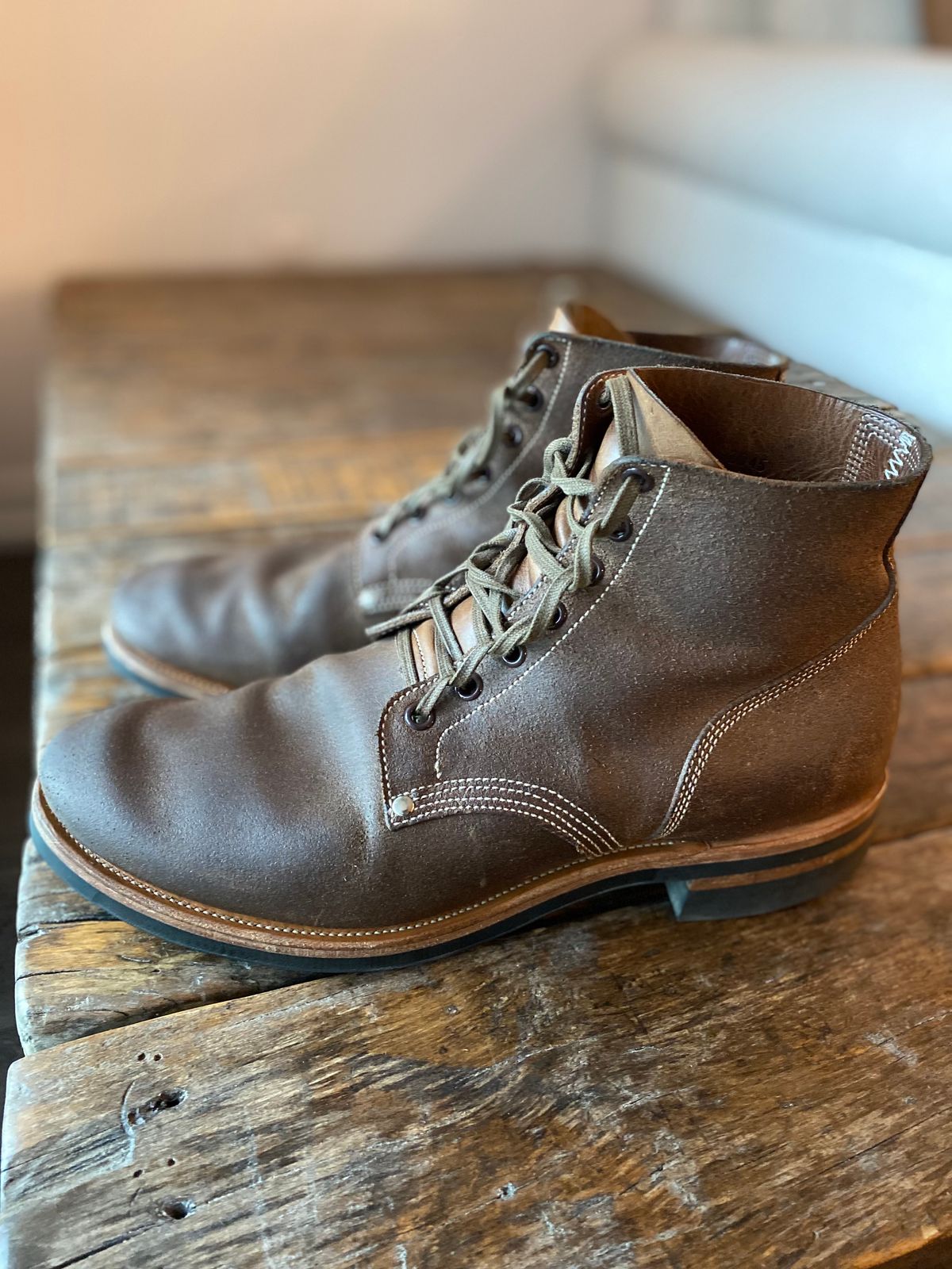 Photo by Behethan on January 3, 2023 of the Viberg Boondocker in Horween Marine Field Roughout.