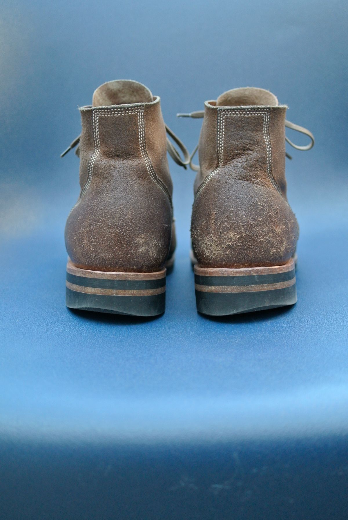 Photo by Behethan on March 4, 2023 of the Viberg Boondocker in Horween Marine Field Roughout.