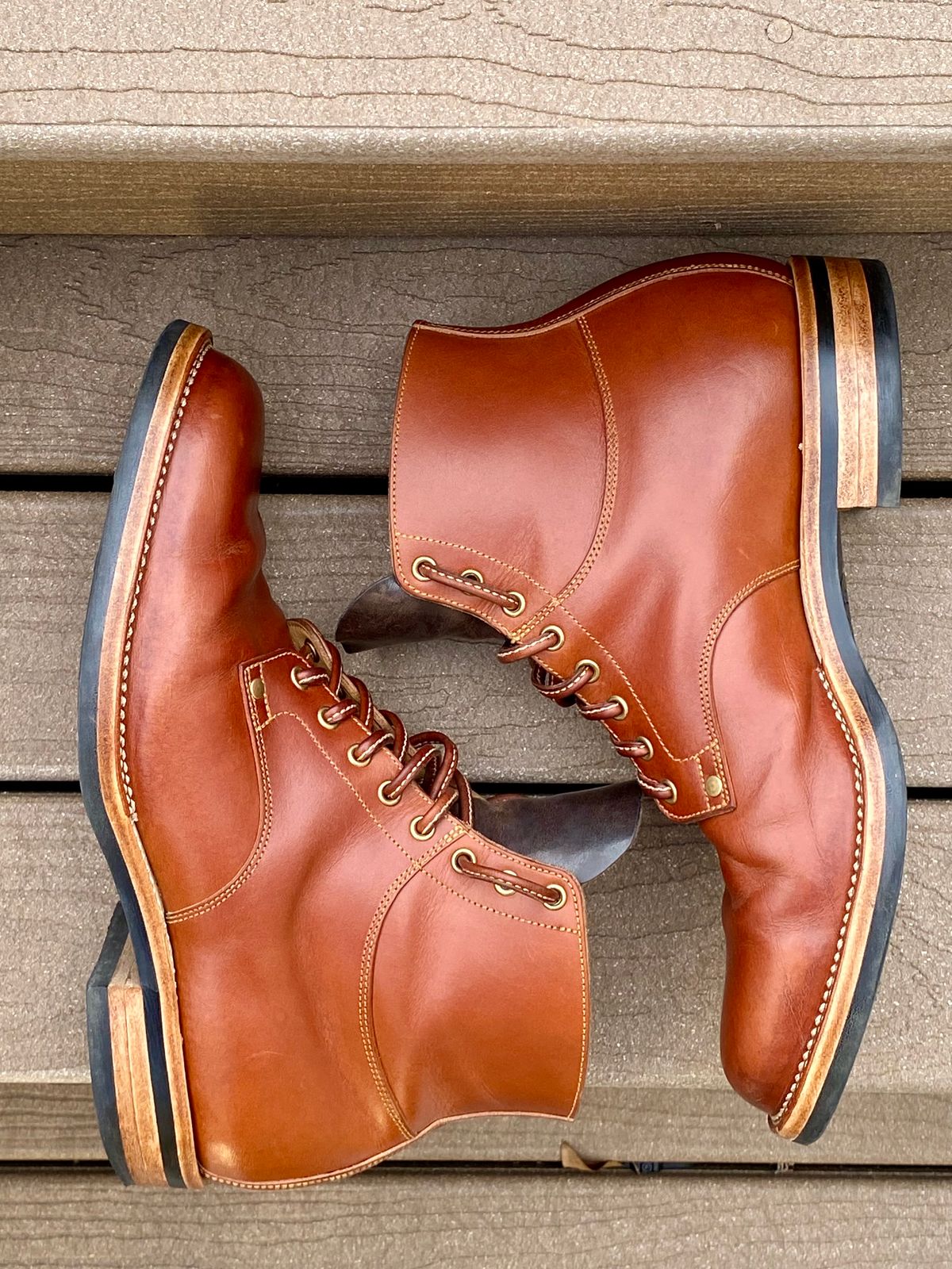 Photo by Behethan on February 4, 2024 of the Østmo Type I in Spanish Veg Tan.