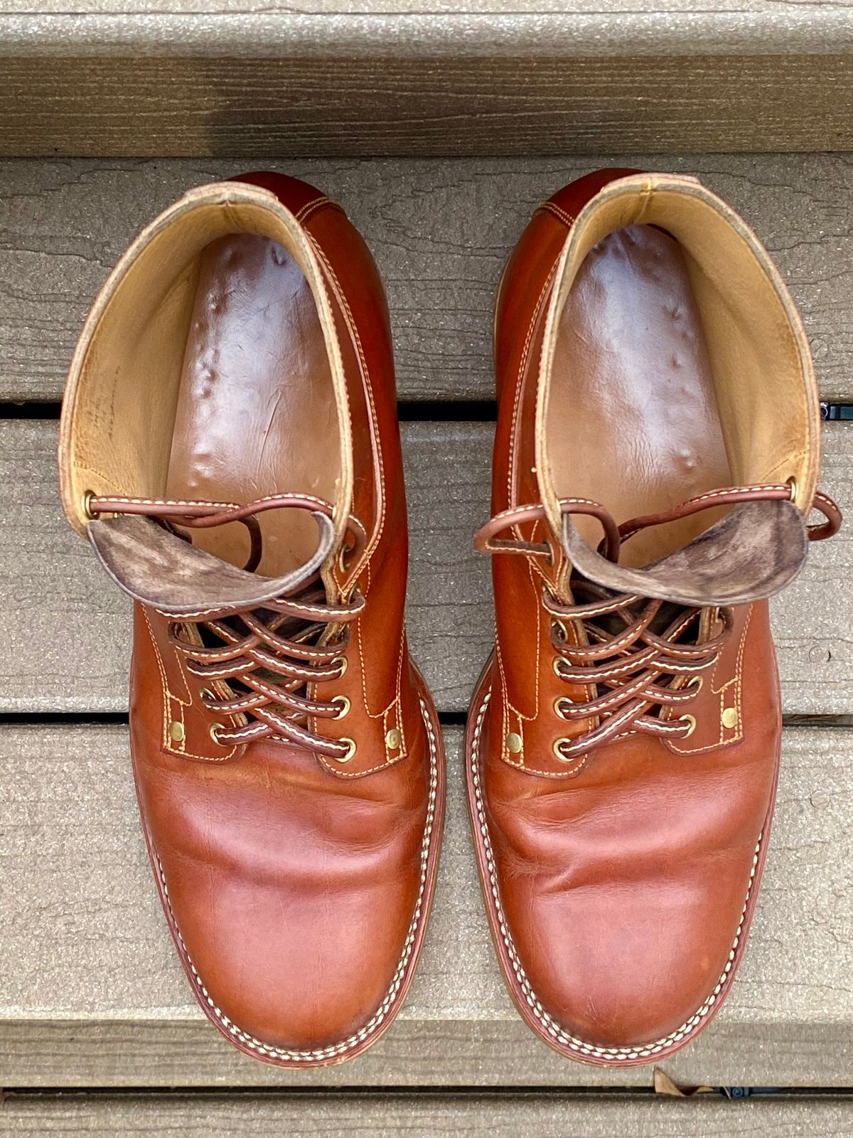 Photo by Behethan on February 4, 2024 of the Østmo Type I in Spanish Veg Tan.