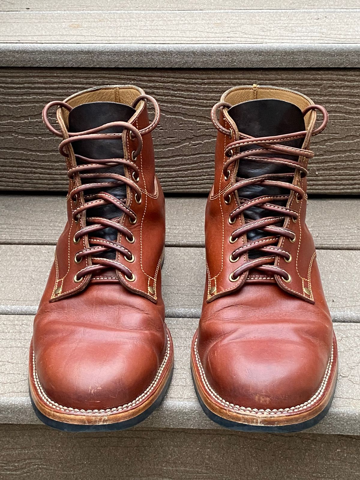 Photo by Behethan on March 5, 2024 of the Østmo Type I in Spanish Veg Tan.