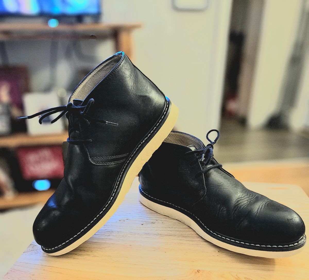 Photo by migg171 on January 15, 2024 of the Golden Fox 5" Arizona Chukka in Unknown Material.