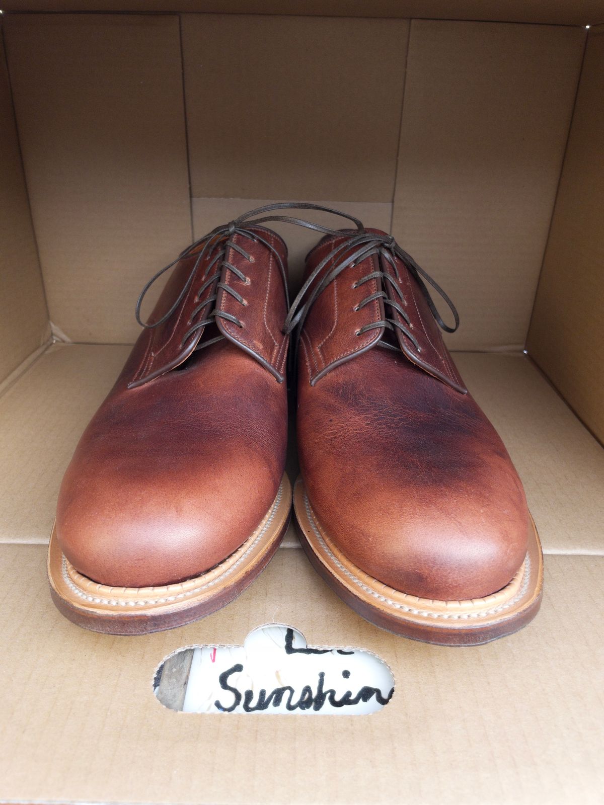 Photo by grantsyourguy on November 5, 2024 of the Viberg Rockland Blucher in Horween Nut Cypress.