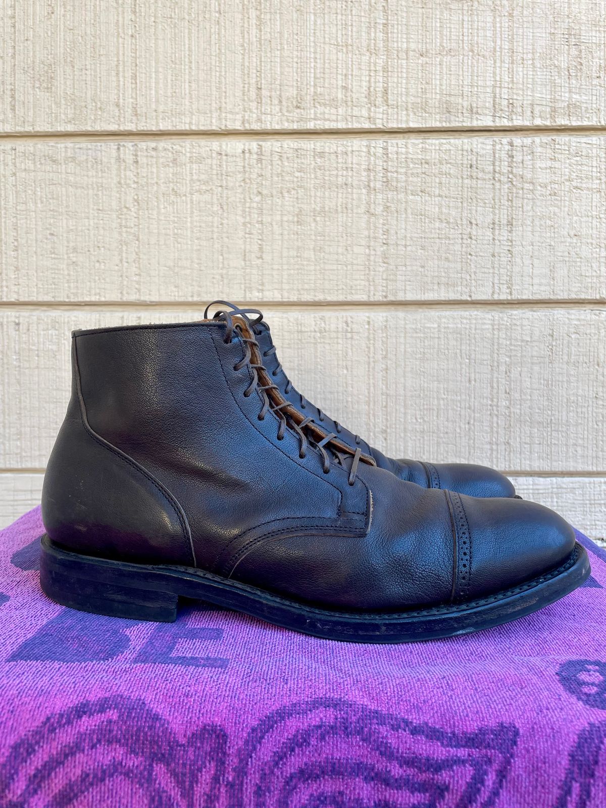 Photo by grantsyourguy on December 5, 2023 of the Viberg Service Boot BCT in Black Camel.