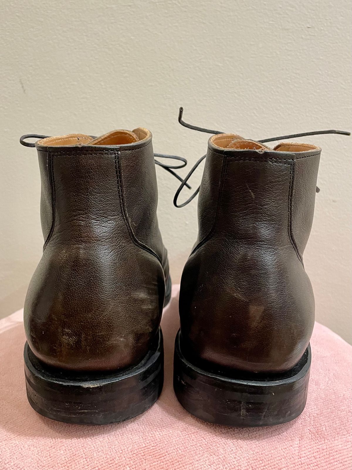 Photo by grantsyourguy on January 6, 2024 of the Viberg Service Boot BCT in Black Camel.