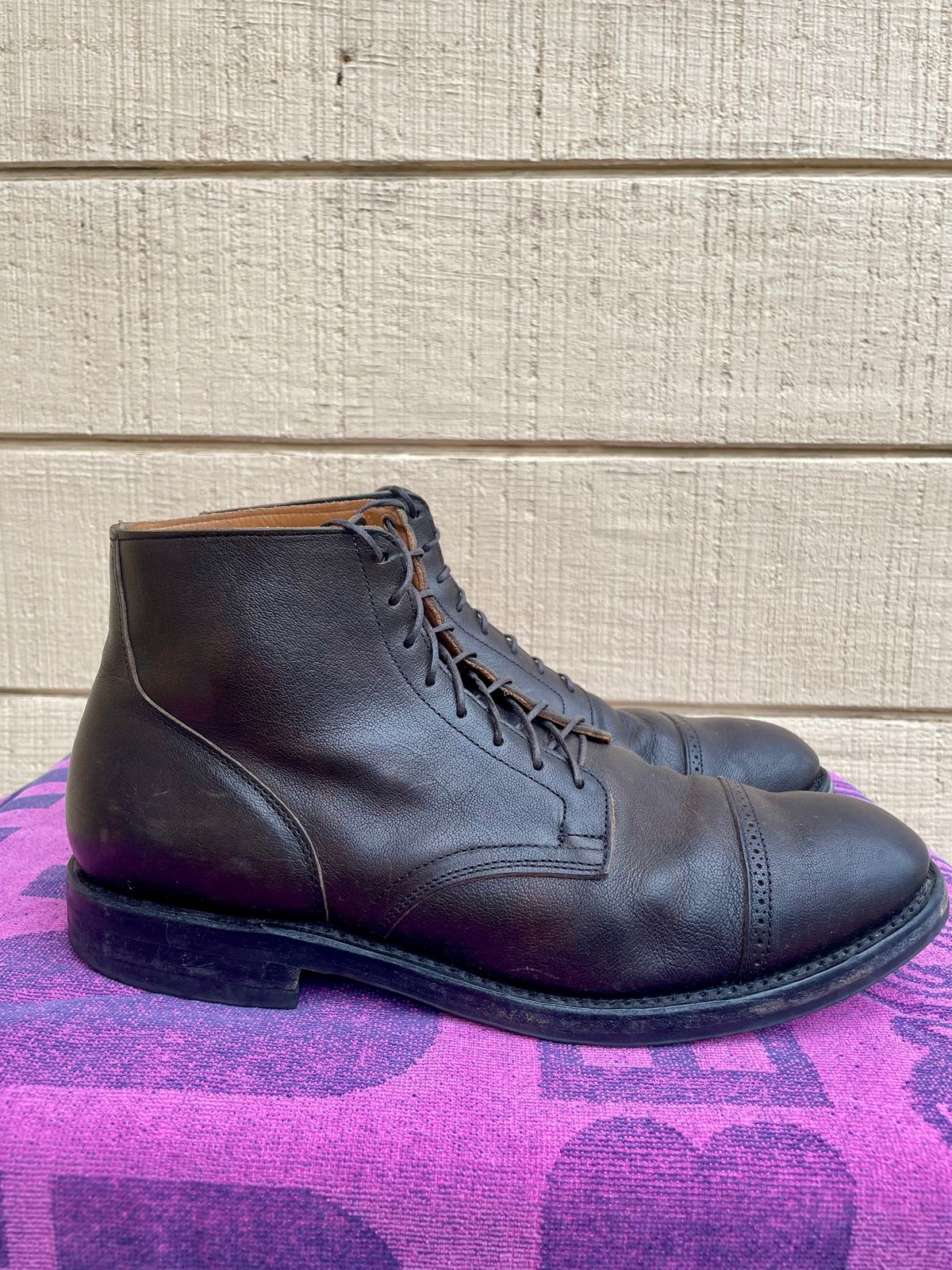 Photo by grantsyourguy on February 4, 2024 of the Viberg Service Boot BCT in Black Camel.