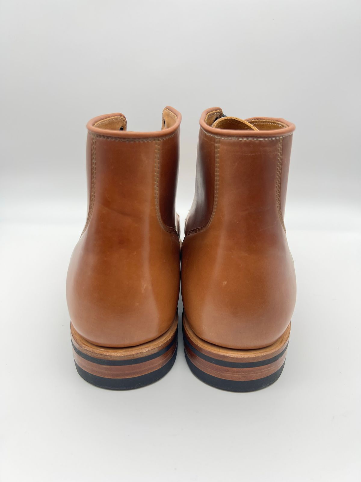 Photo by Thebootbum on October 5, 2022 of the Viberg Service Boot BCT in Horween Natural Shell Cordovan.