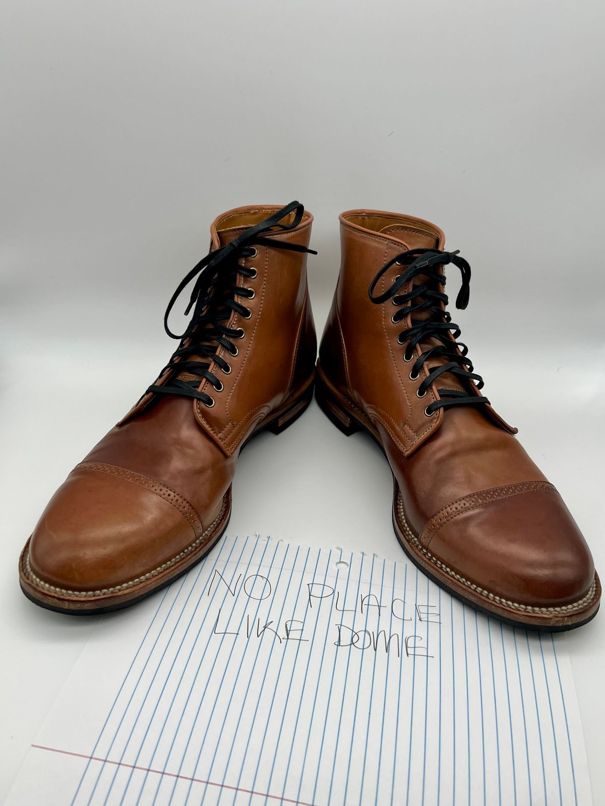 Photo by Thebootbum on November 6, 2022 of the Viberg Service Boot BCT in Horween Natural Shell Cordovan.