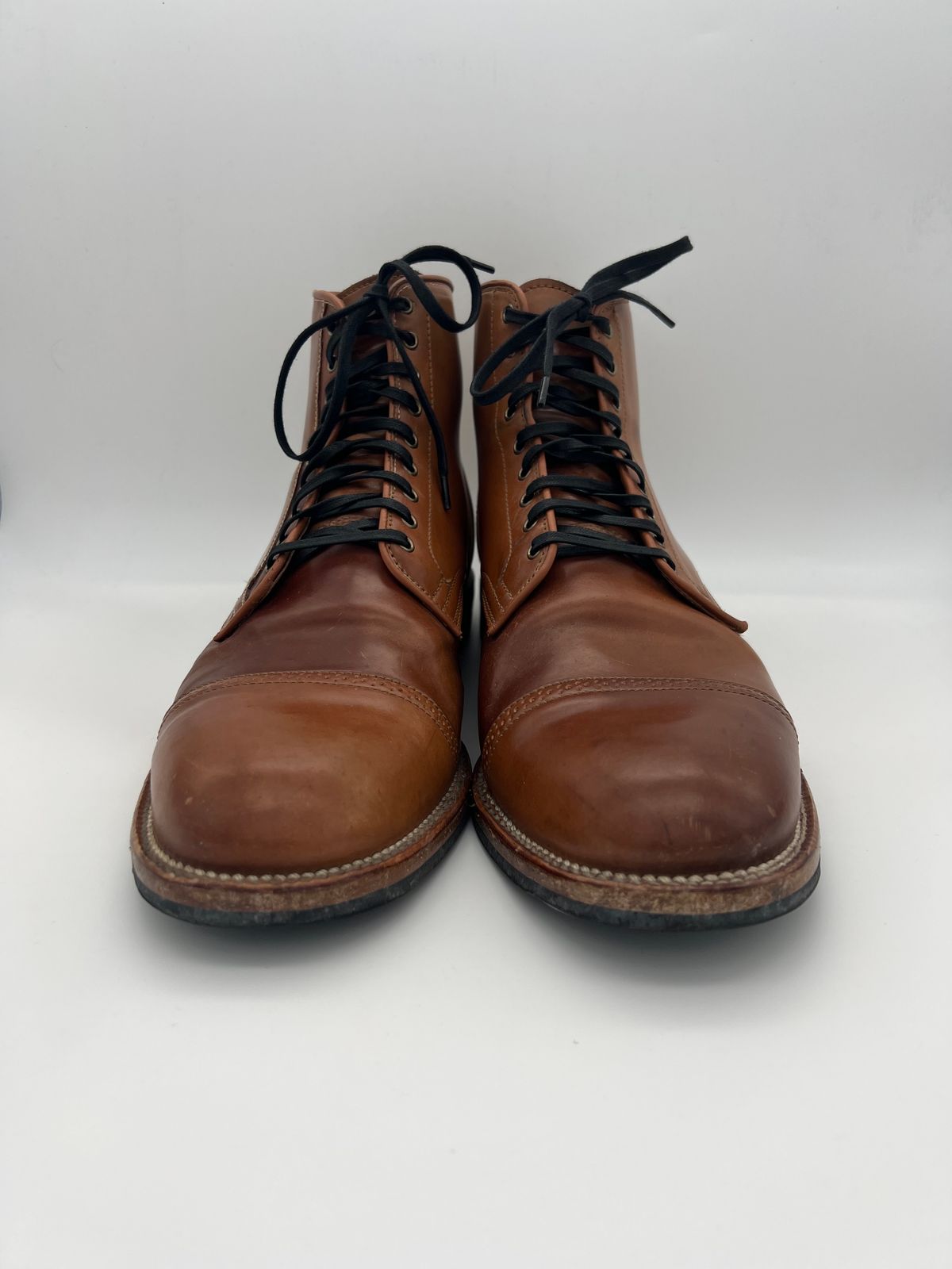 Photo by Thebootbum on December 6, 2022 of the Viberg Service Boot BCT in Horween Natural Shell Cordovan.