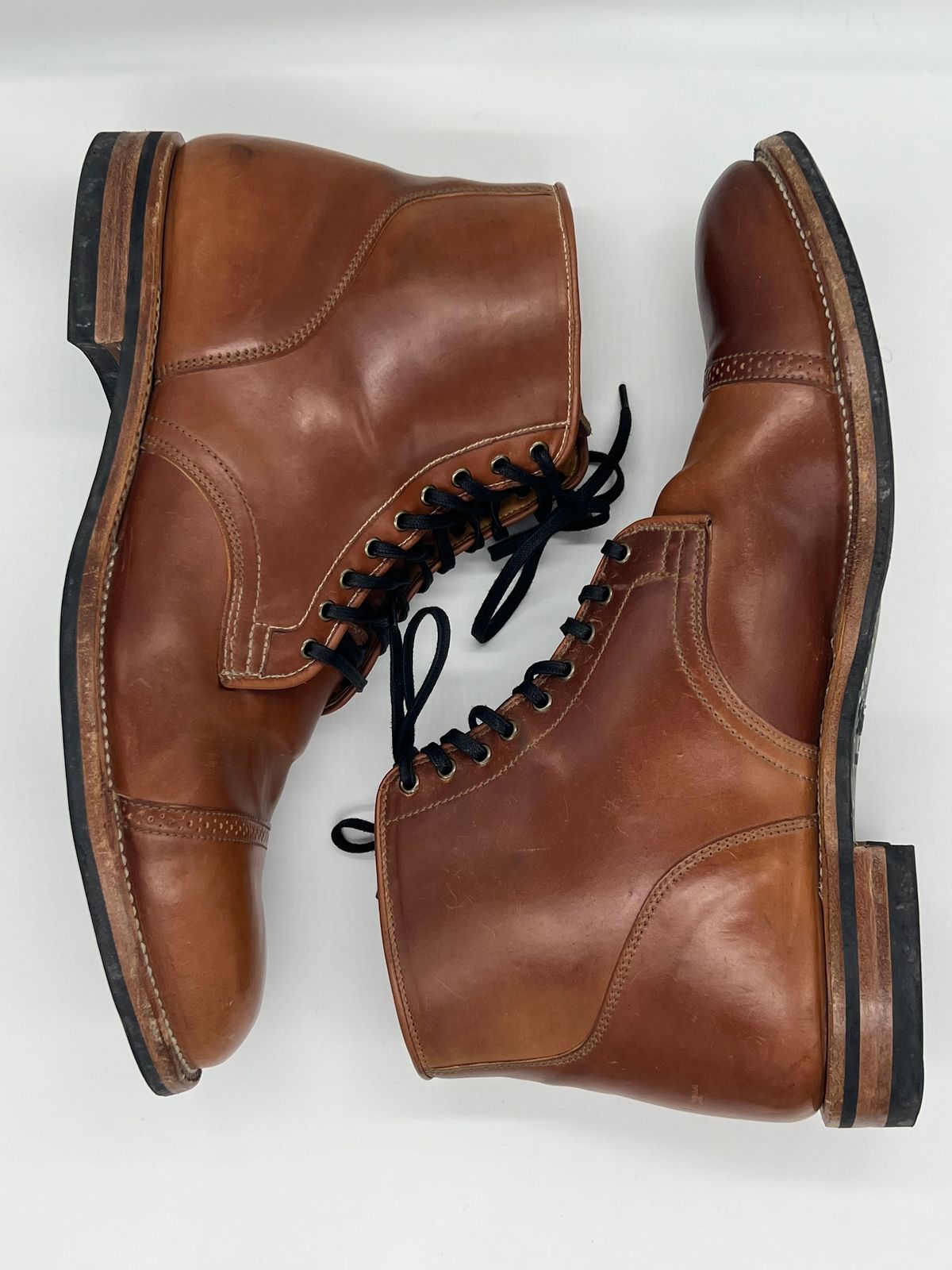 Photo by Thebootbum on December 6, 2022 of the Viberg Service Boot BCT in Horween Natural Shell Cordovan.