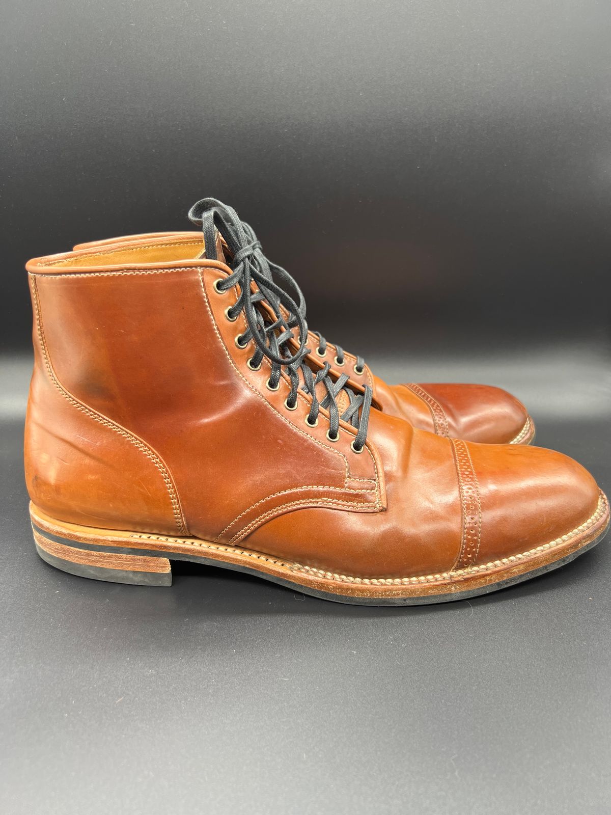 Photo by Thebootbum on March 5, 2023 of the Viberg Service Boot BCT in Horween Natural Shell Cordovan.